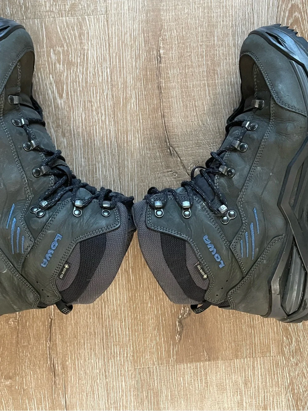 Lowa Renegade Evo GTX Mid Men's Black Lace-Up Hiking Boots